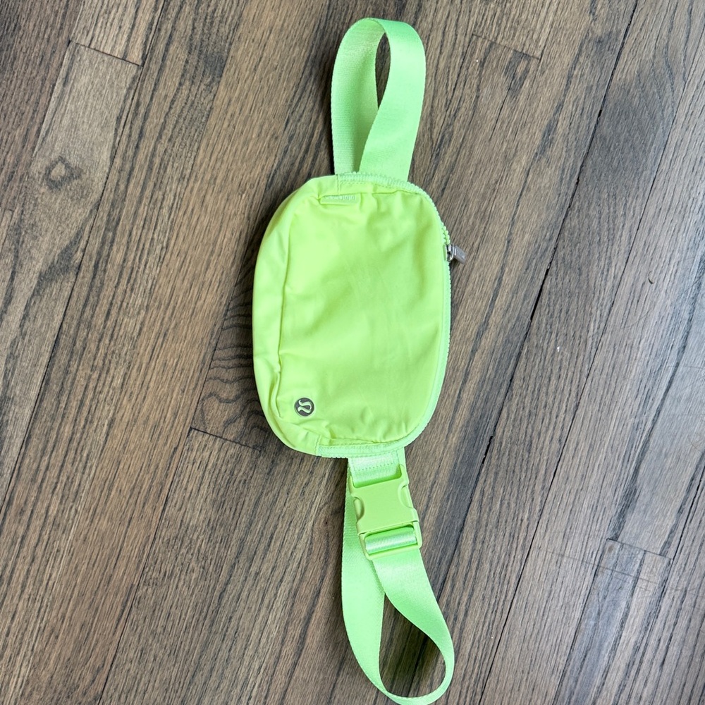 lululemon athletica Kids Neon Lime Belt Bag
